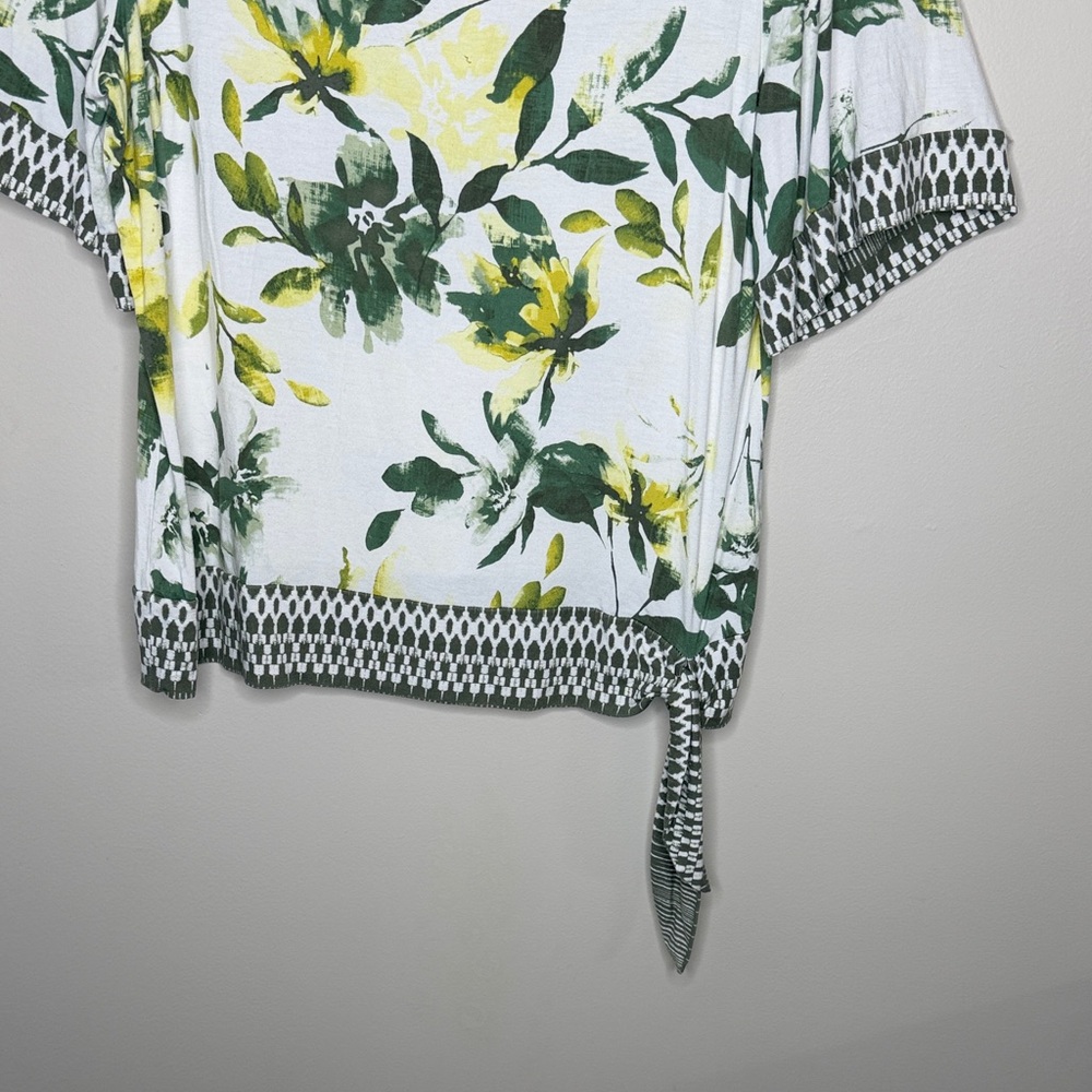 Chico's Green and Yellow Floral Blouse Size 3 - Picture 4 of 7